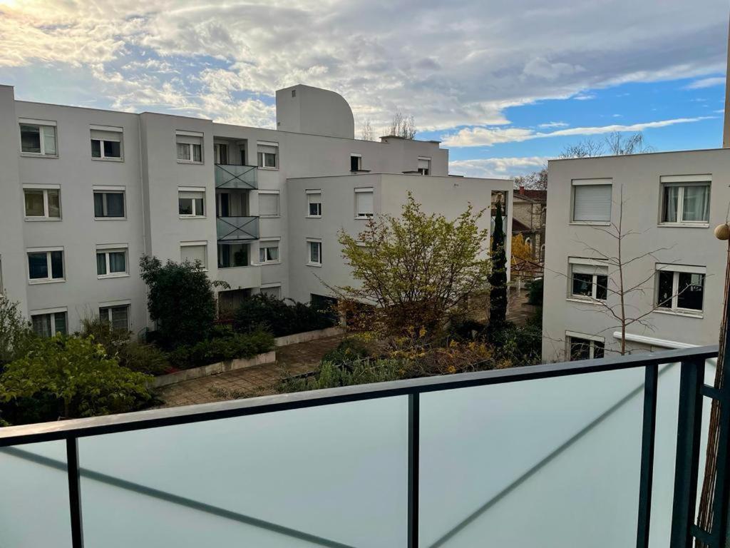Le Cocon Art Deco Lägenhet Caluire-et-Cuire Exteriör bild